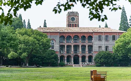 銀川韓國大學(xué)留學(xué)條件 韓國留學(xué)中介機(jī)構(gòu)哪個(gè)好？